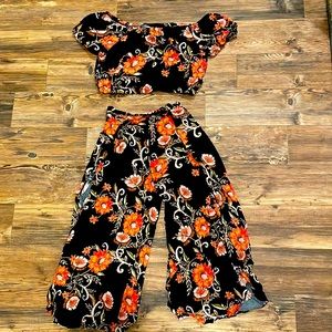 Off shoulder crop top set with wide leg pants black floral design top M pants XS